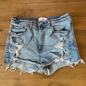 Abercrombie & Fitch High Rise Mom Shorts 10
